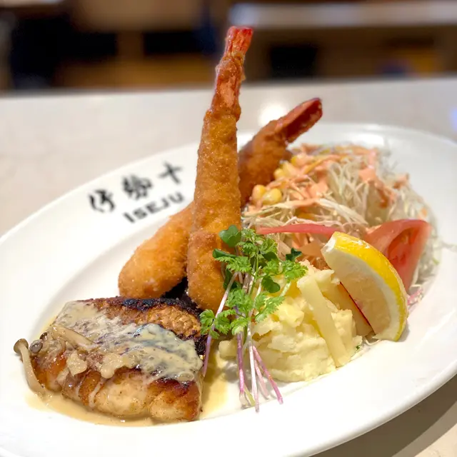 海老フライと白身魚のムニエル